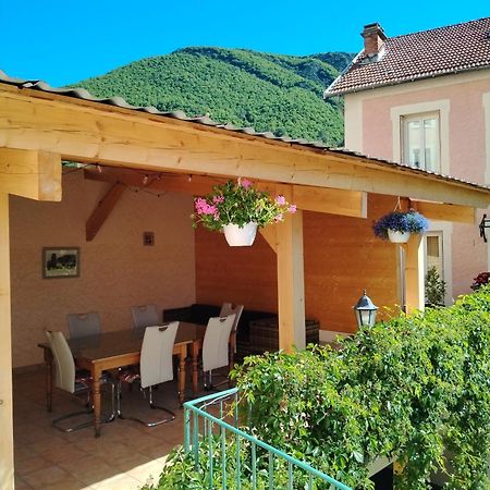 Rose Des Alpes Bed & Breakfast แซร์ ภายนอก รูปภาพ