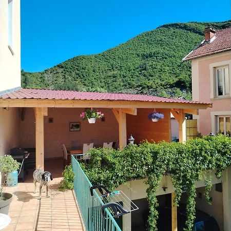 Rose Des Alpes Bed & Breakfast แซร์ ภายนอก รูปภาพ